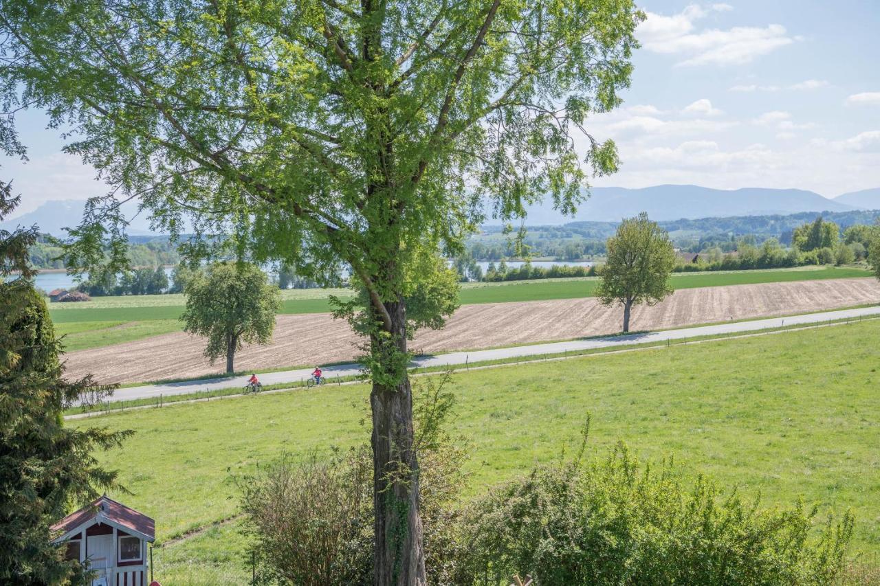 Ferienwohnung Rudi Taching am See Bagian luar foto